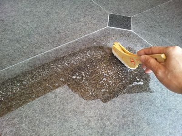 画像2: 御影石用浸透性吸水防止剤 AD-ホワイト 4リットル (2)